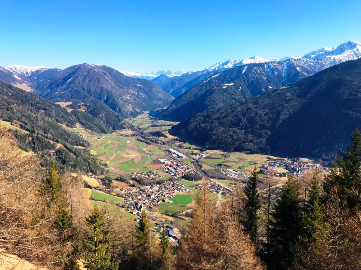 Historic Guesthouse Bircher B&B Apartments Near Sterzing Campo di Trens Bagian luar foto